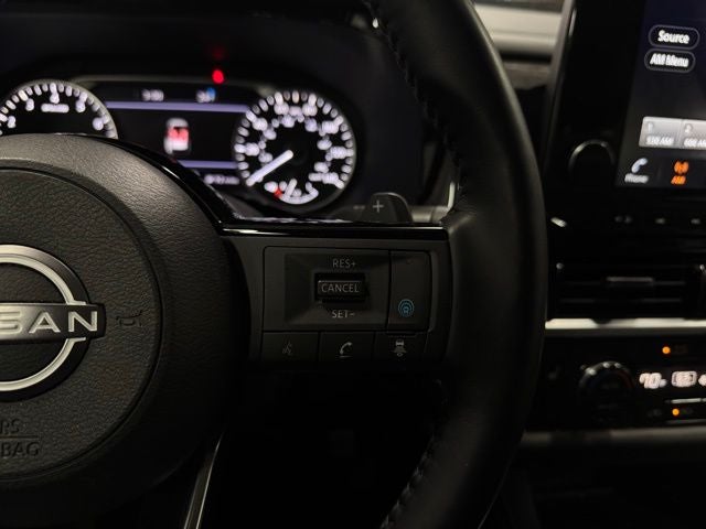 2023 Nissan Pathfinder SL 4WD