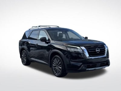 2023 Nissan Pathfinder SL 4WD