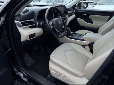 2023 Toyota Highlander XLE