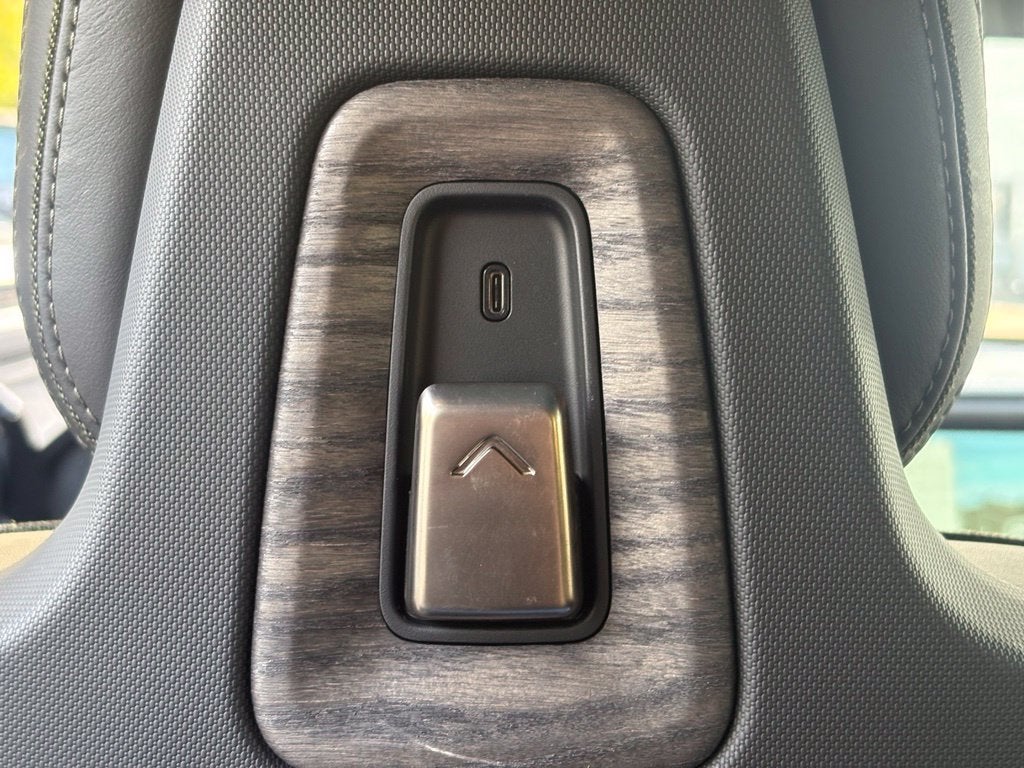 2022 Rivian R1S Launch Edition