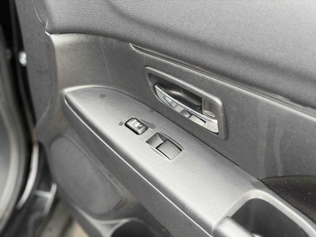 2025 Mitsubishi Outlander Sport 2.0 S