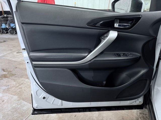 2024 Mitsubishi Eclipse Cross Base