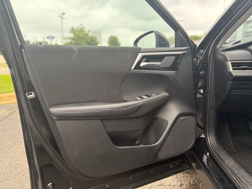 2025 Mitsubishi Outlander ES
