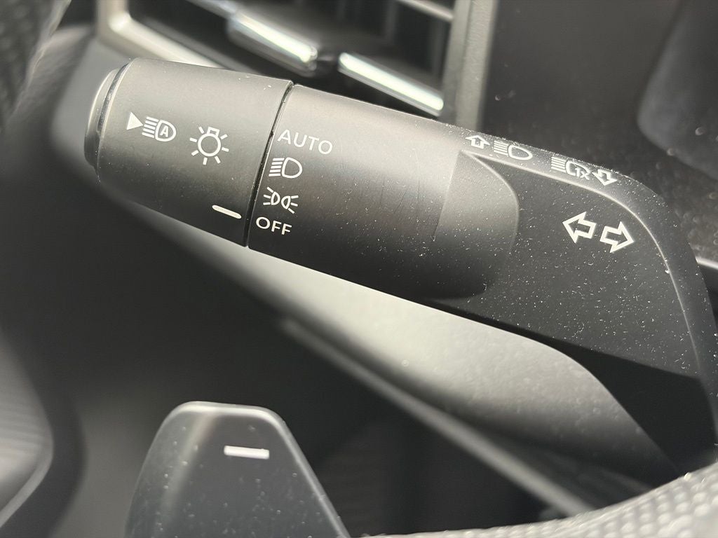 2025 Mitsubishi Outlander ES