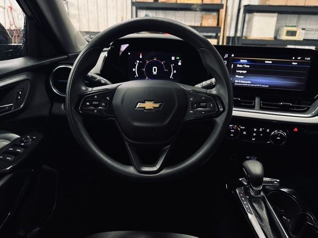 2025 Chevrolet Trax FWD LT