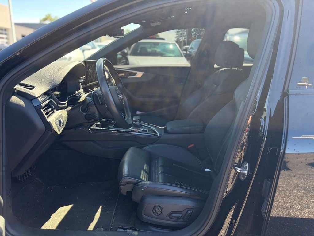 2022 Audi A4 45 S line Premium Plus quattro