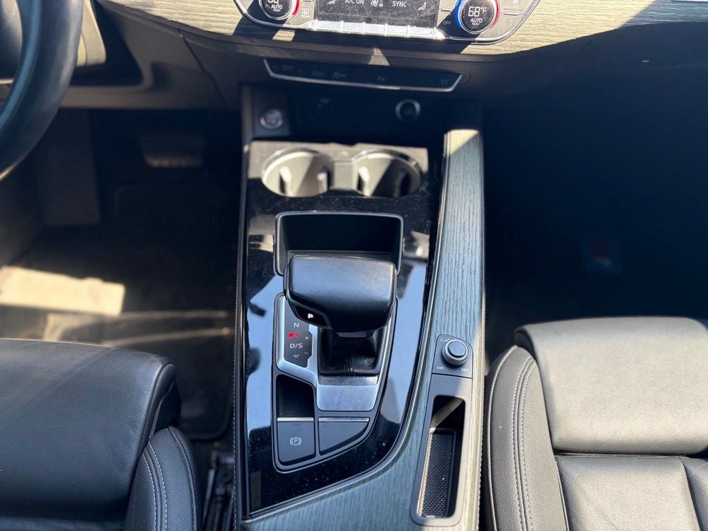 2022 Audi A4 45 S line Premium Plus quattro