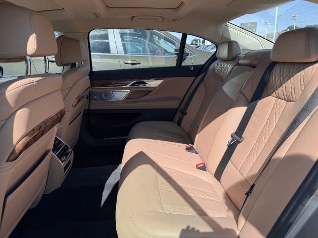 2018 BMW 7 Series 750i